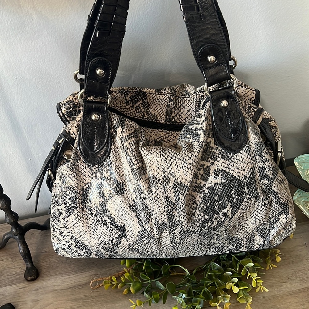 Danier bag